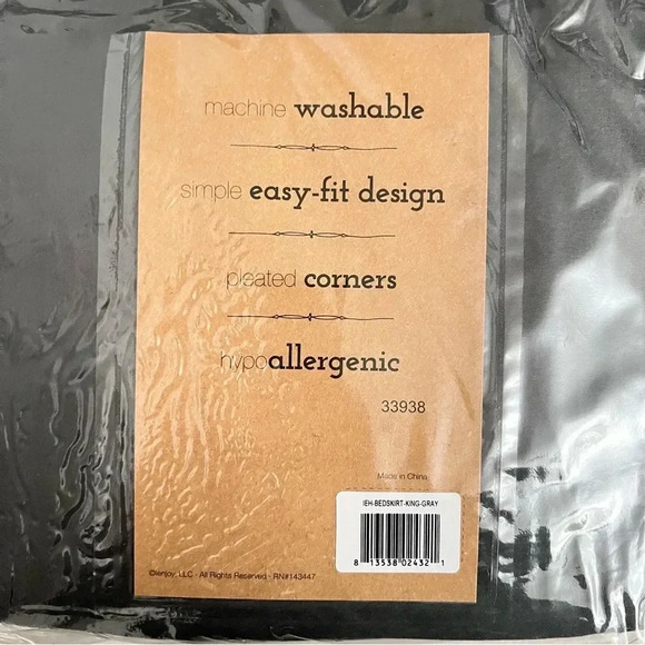 Bedskirt Size King Color Gray Pleated Corners Hypoallergenic New - Picture 3 of 5